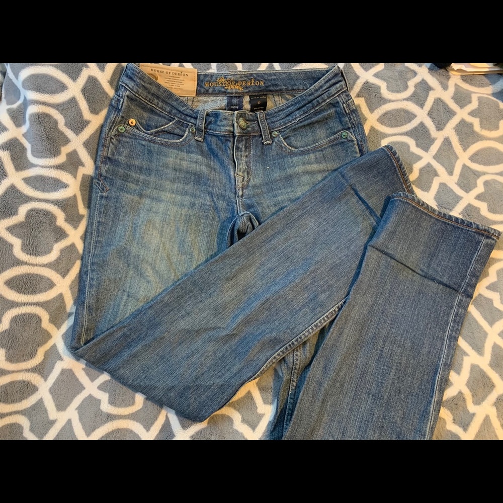 House of Dereon Jeans. Size 27